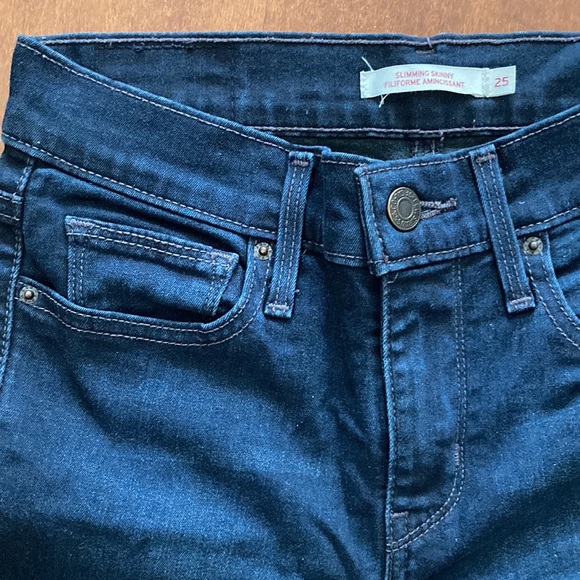 Levi’s Jeans - Picture 2 of 3